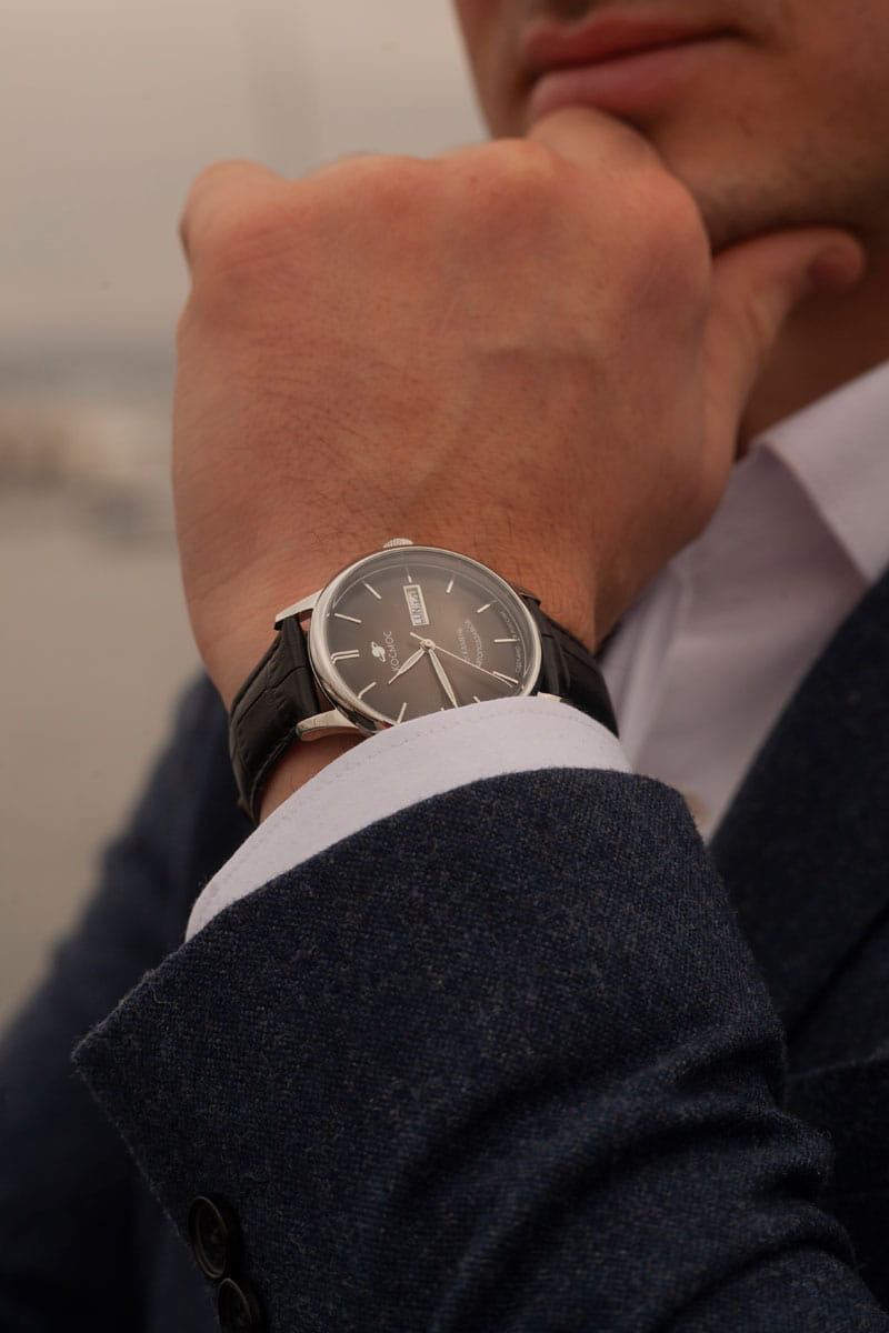 Космос Космос Юпитер K 043.11.31 механические мужские часы часы крупный план черный циферблата